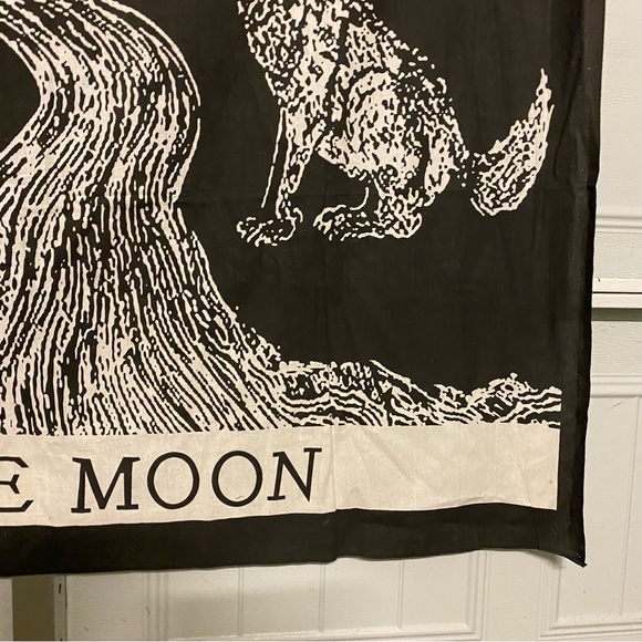 Urban Outfitters HUGE The Moon Tarot Card Thin Tapestry Wall Decoration - Picture 5 of 12